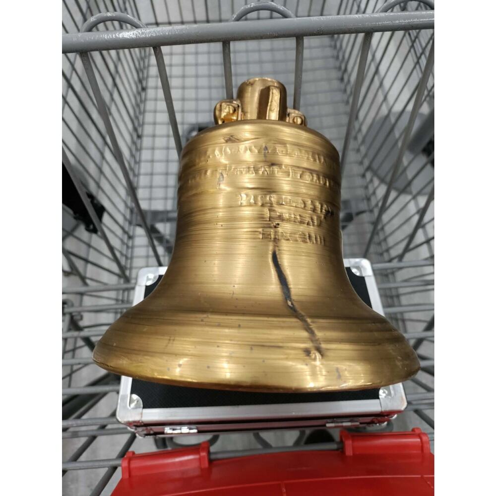 1976 24 k Liberty Bell shaped Philadelphia Whisky Decanter (missing top piece)